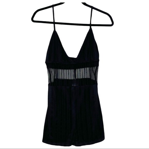 H:Ours Kelly Romper In Black - Picture 4 of 6